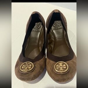 Tory Burch Suede Ballet Flats Size: 8